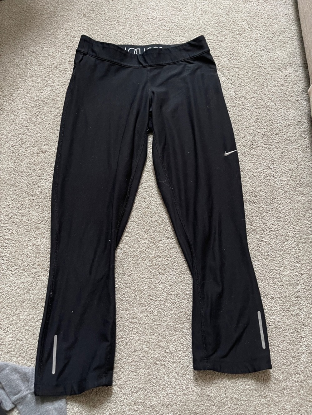 Nike Black Girls' Capri Leggings with Reflective Accents